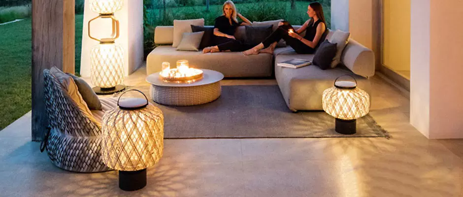 Terrassen-Laternen::Setzen Sie Akzente im Garten, auch in den Abendstunden. Mit Beleuchtungsobjekten gelingen wunderschöne Lichtakzentuierungen.